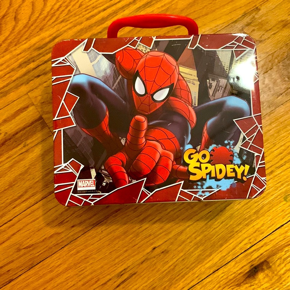 Spider-Man lunchbox. Marvel. Like new.